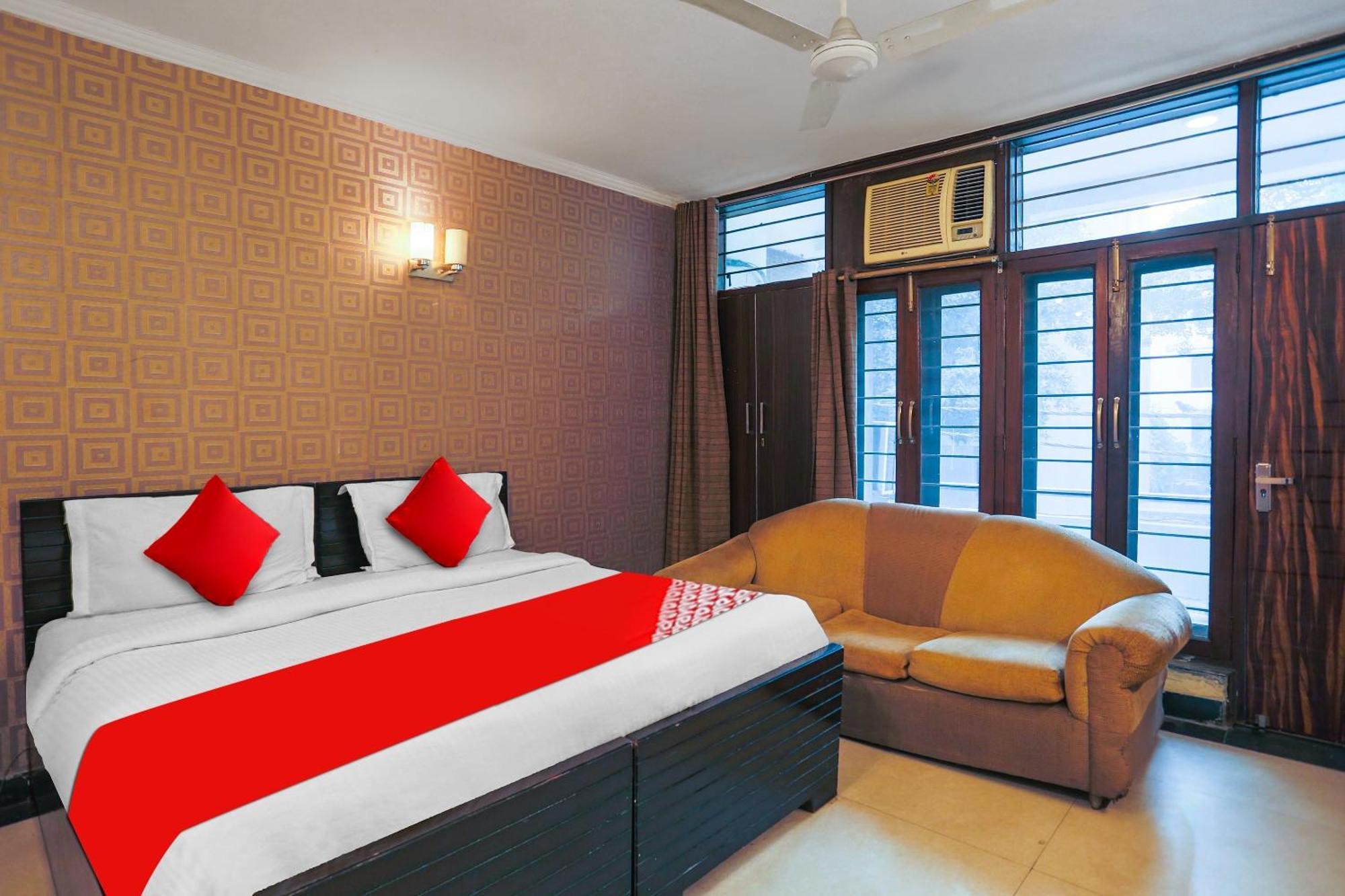 Hotel O Royal Galaxy New Delhi Exterior photo